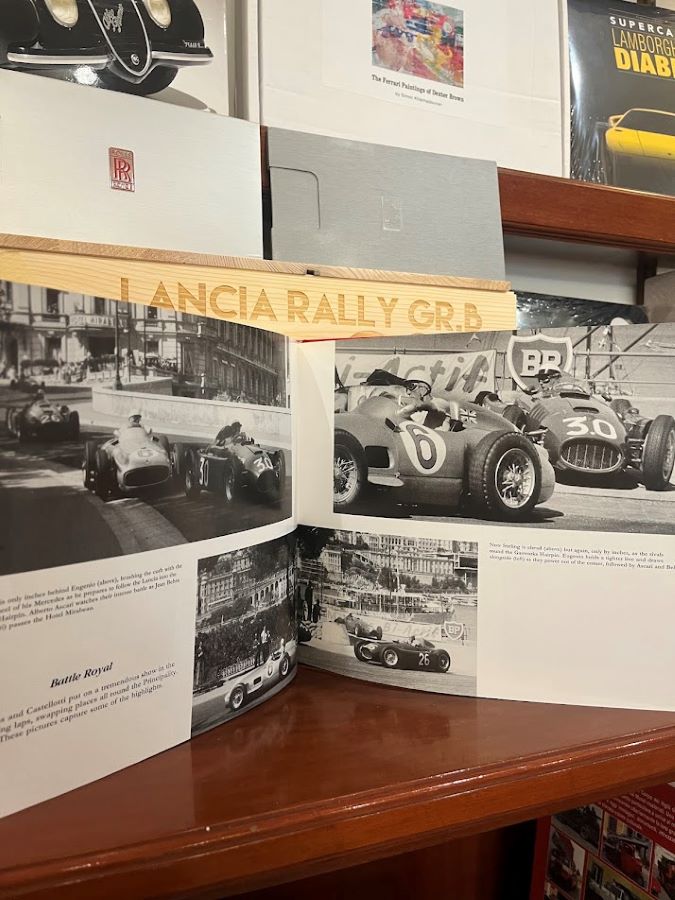 Libri formula 1 sulla rivalità tra Lancia D50 e Mercedes-Benz W196 con storia e prestazioni in pista