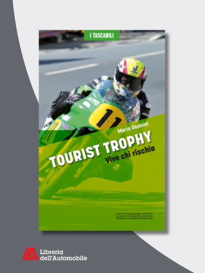 Manuali officina moto sulle filosofie e le storie dei preparatori di motociclette in Italia e negli Stati Uniti