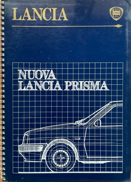 Motorbook sulla Nuova Lancia Prisma del 1986 con cartella stampa, caratteristiche tecniche e foto