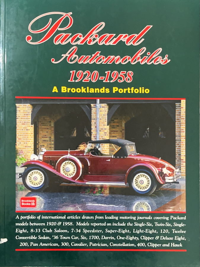 Libreria automobile sulla storia della Packard (1920-1958) con articoli, prove su strada e approfondimenti tecnici.