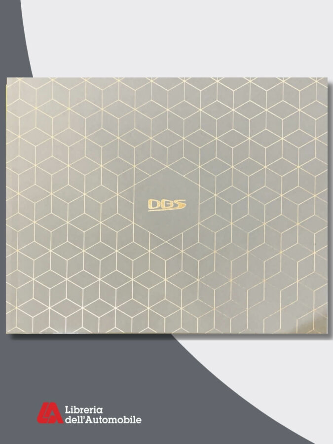 Libreria automobile che racconta la DBS Superleggera tra stile e potenza V12